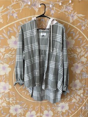 American Eagle hooded flannel